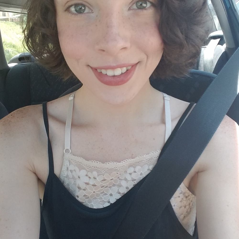 Meet your Posher, Elaina